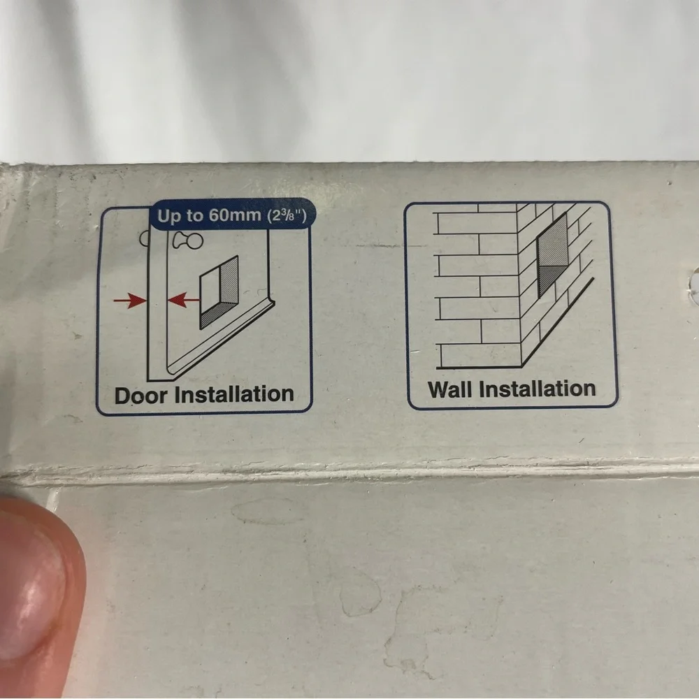 BNIB Cat Mate electromagnetic cat flap